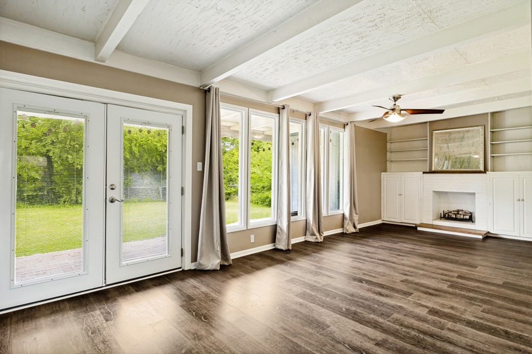 607 N Cottonwood Drive Richardson TX 75080