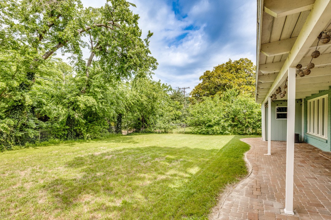 607 N Cottonwood Drive Richardson TX 75080