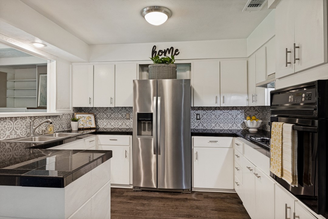 607 N Cottonwood Drive Richardson TX 75080