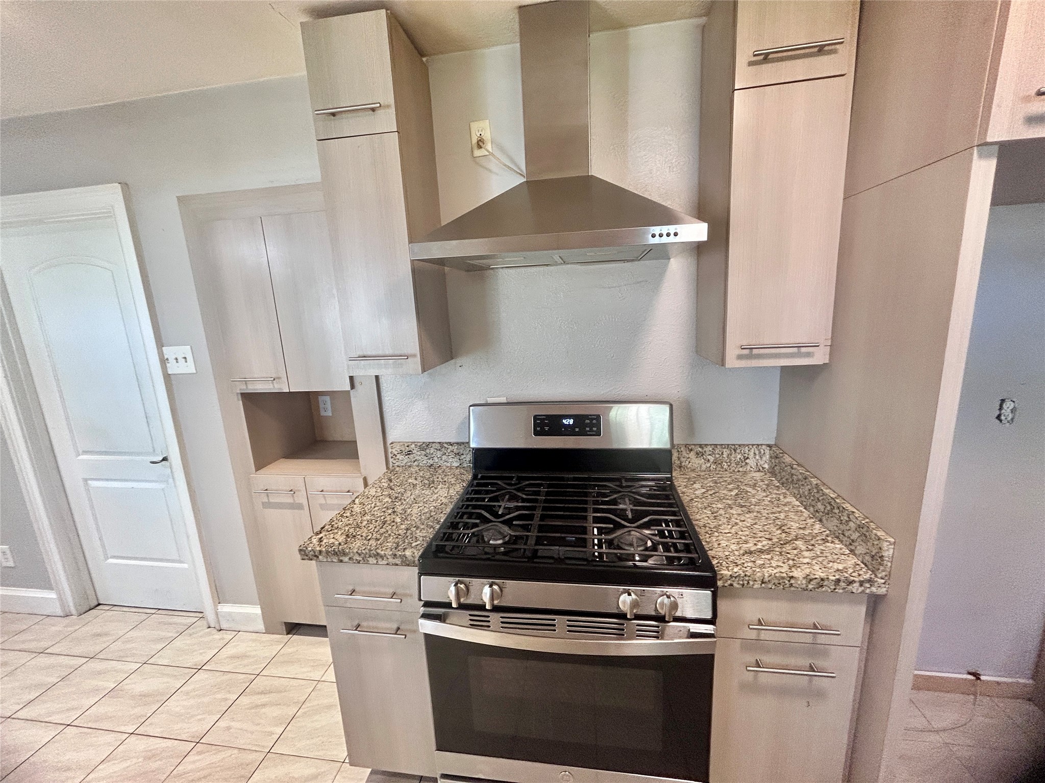10405 Trail Avenue Dallas TX 75217