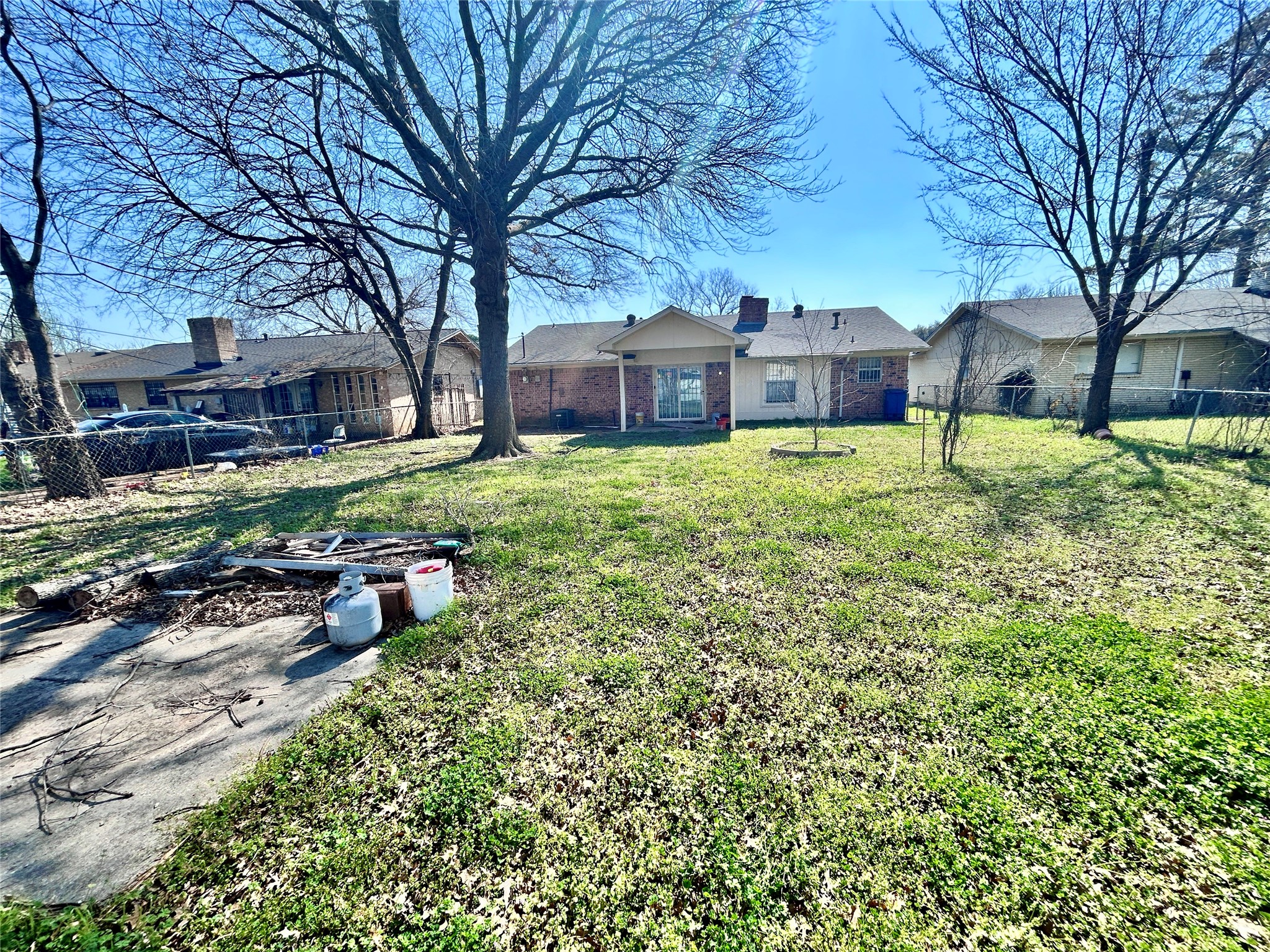 10405 Trail Avenue Dallas TX 75217