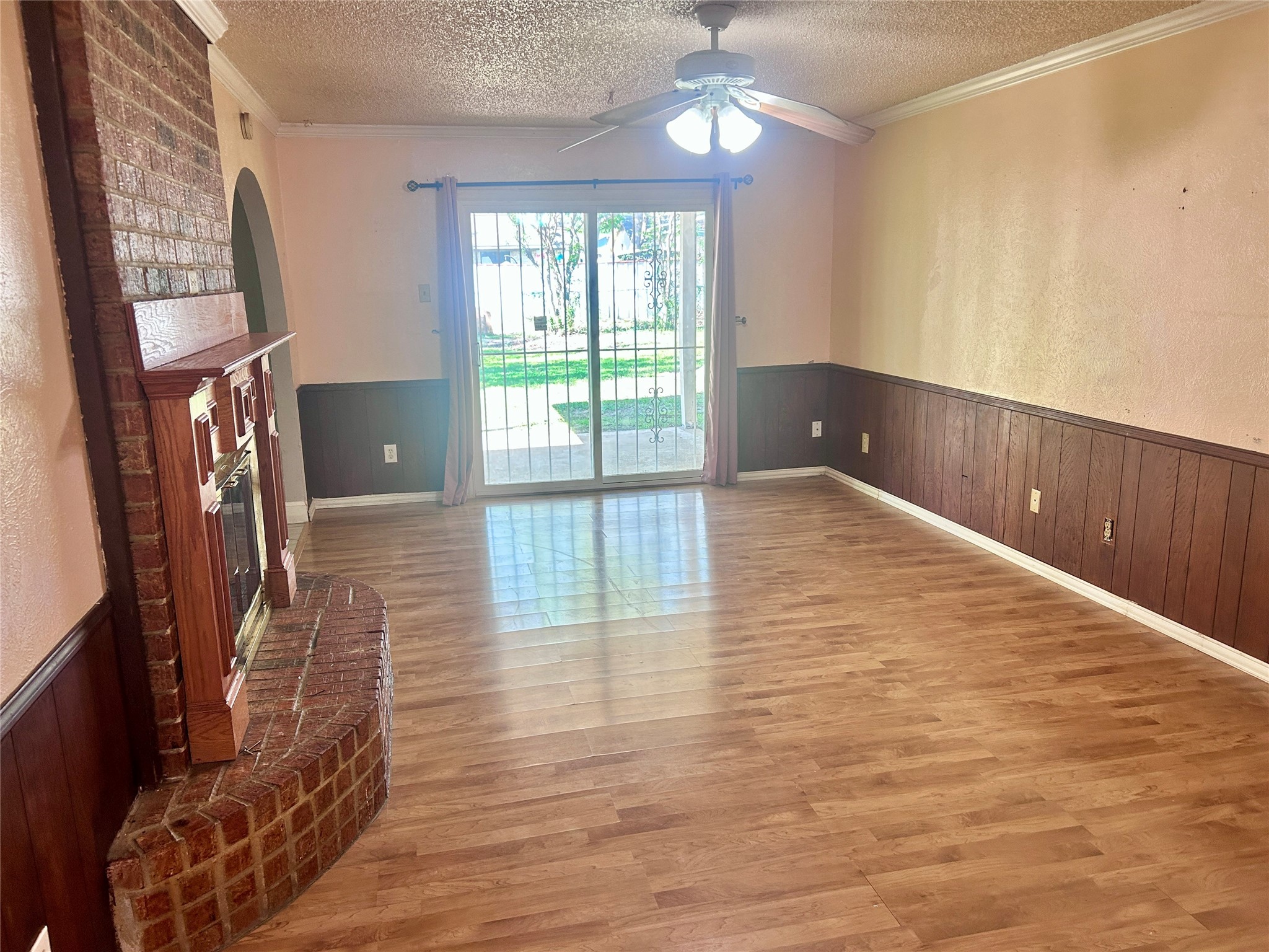 10405 Trail Avenue Dallas TX 75217