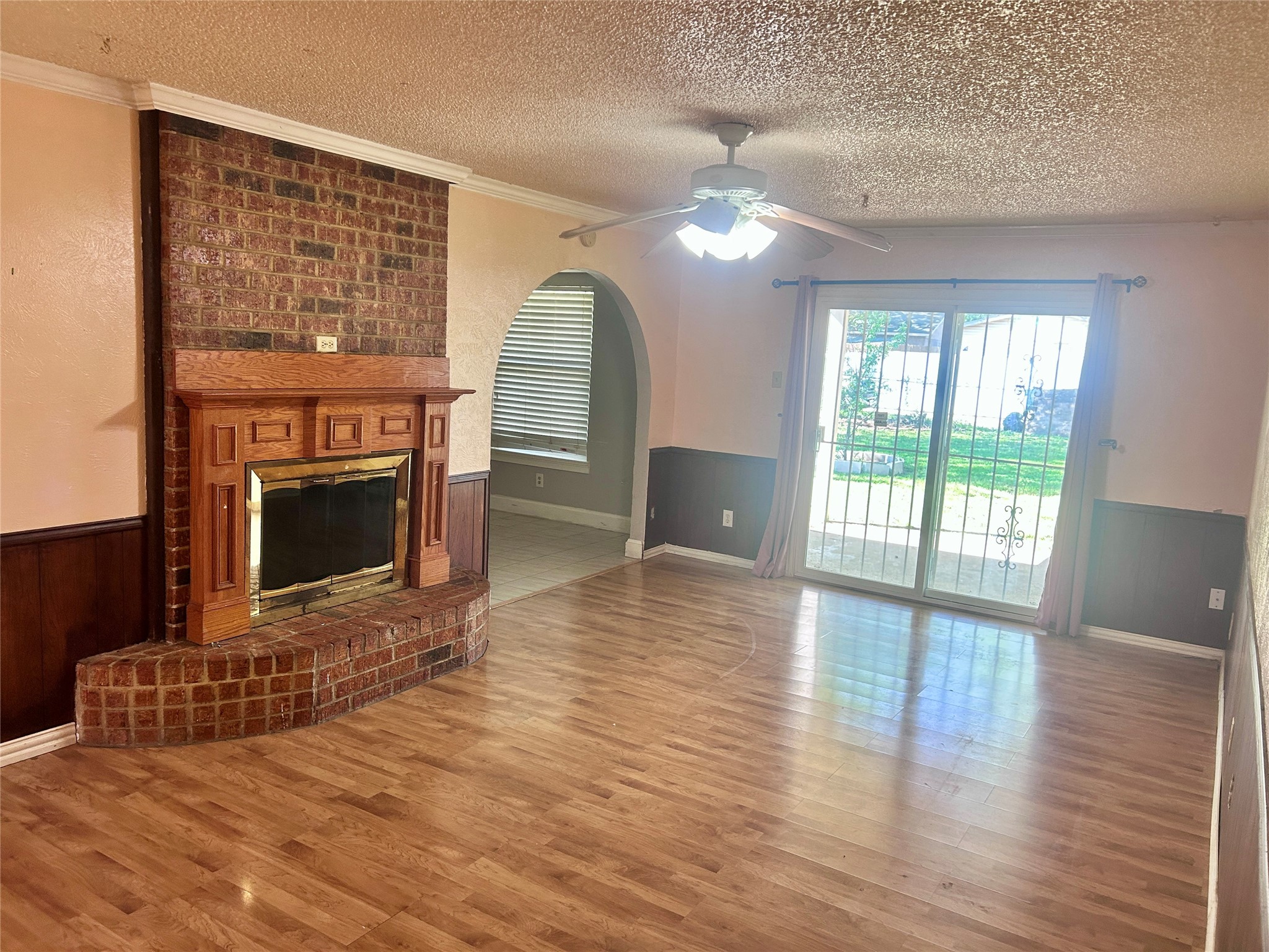 10405 Trail Avenue Dallas TX 75217