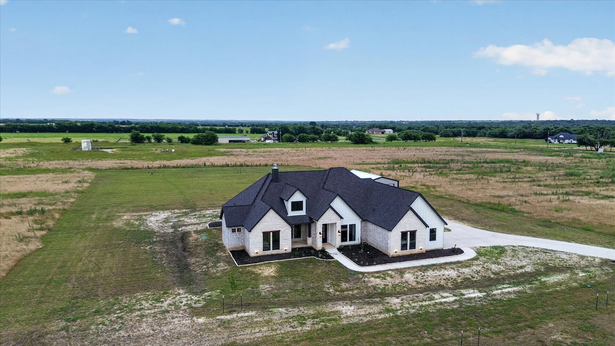 12262 Fm 1384 Justin TX 76247