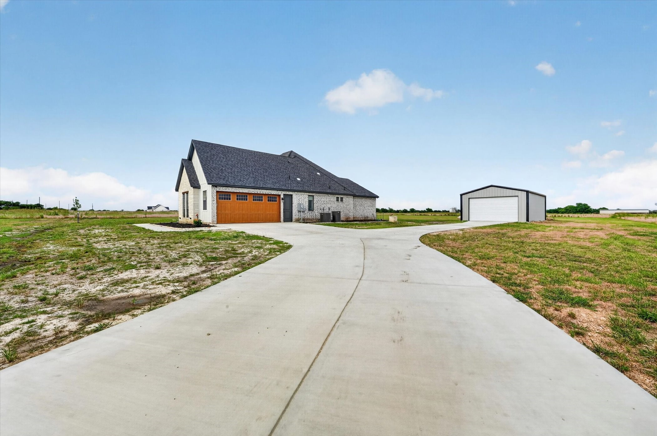 12262 Fm 1384 Justin TX 76247