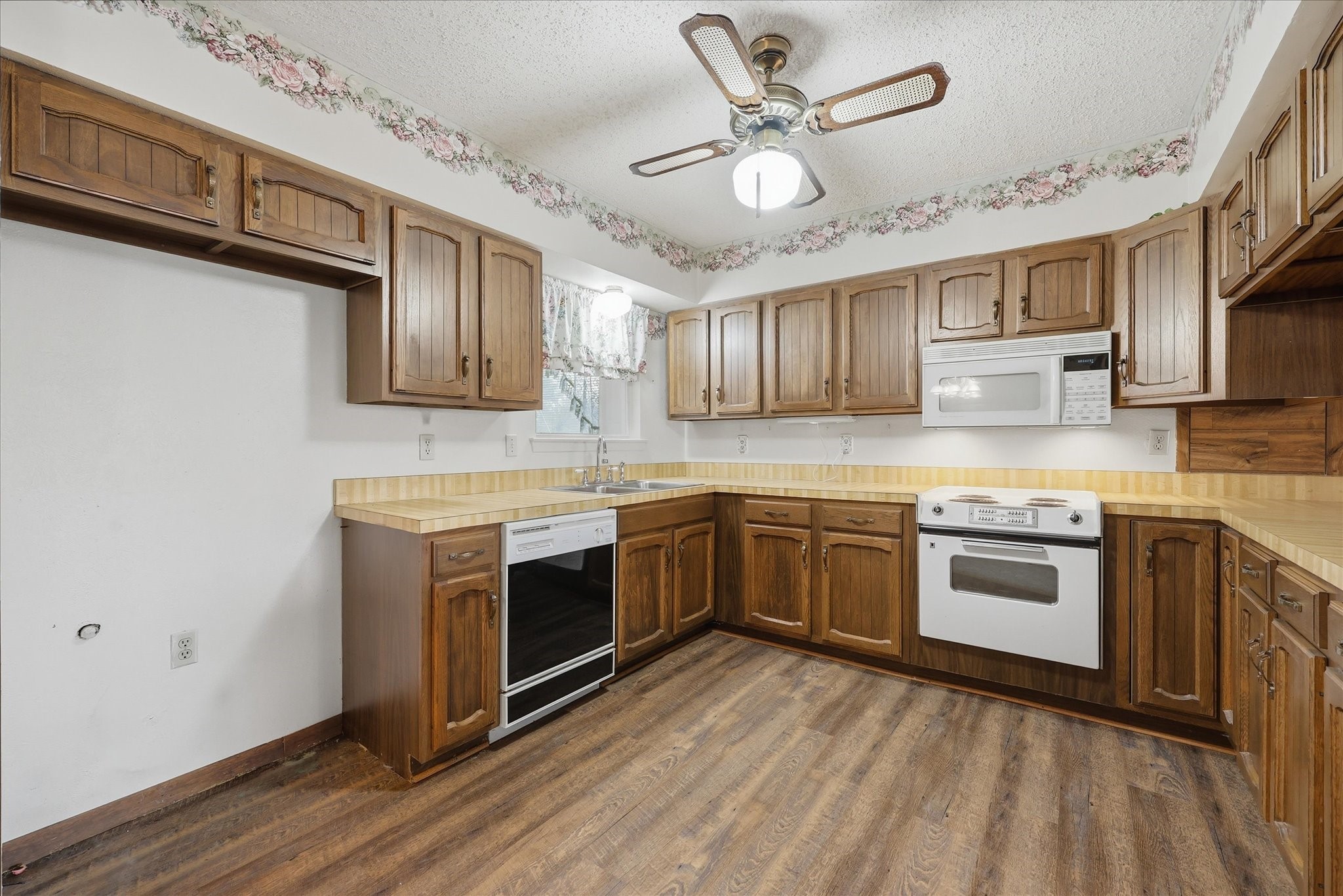 2341 Lagoon Drive Mesquite TX 75150