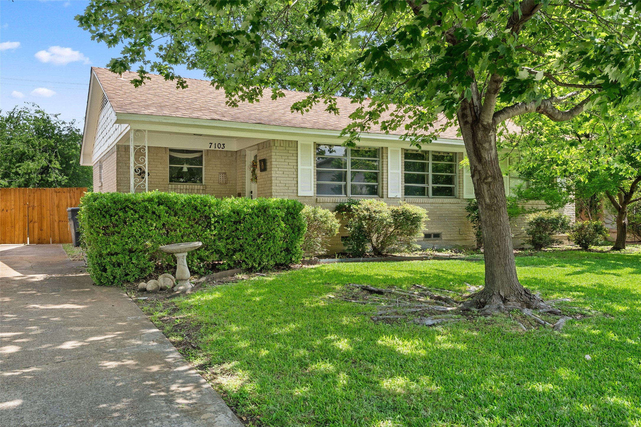 7103 Wake Forrest Drive Dallas TX 75214