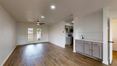 714 Bel Aire Crest Irving TX 75061