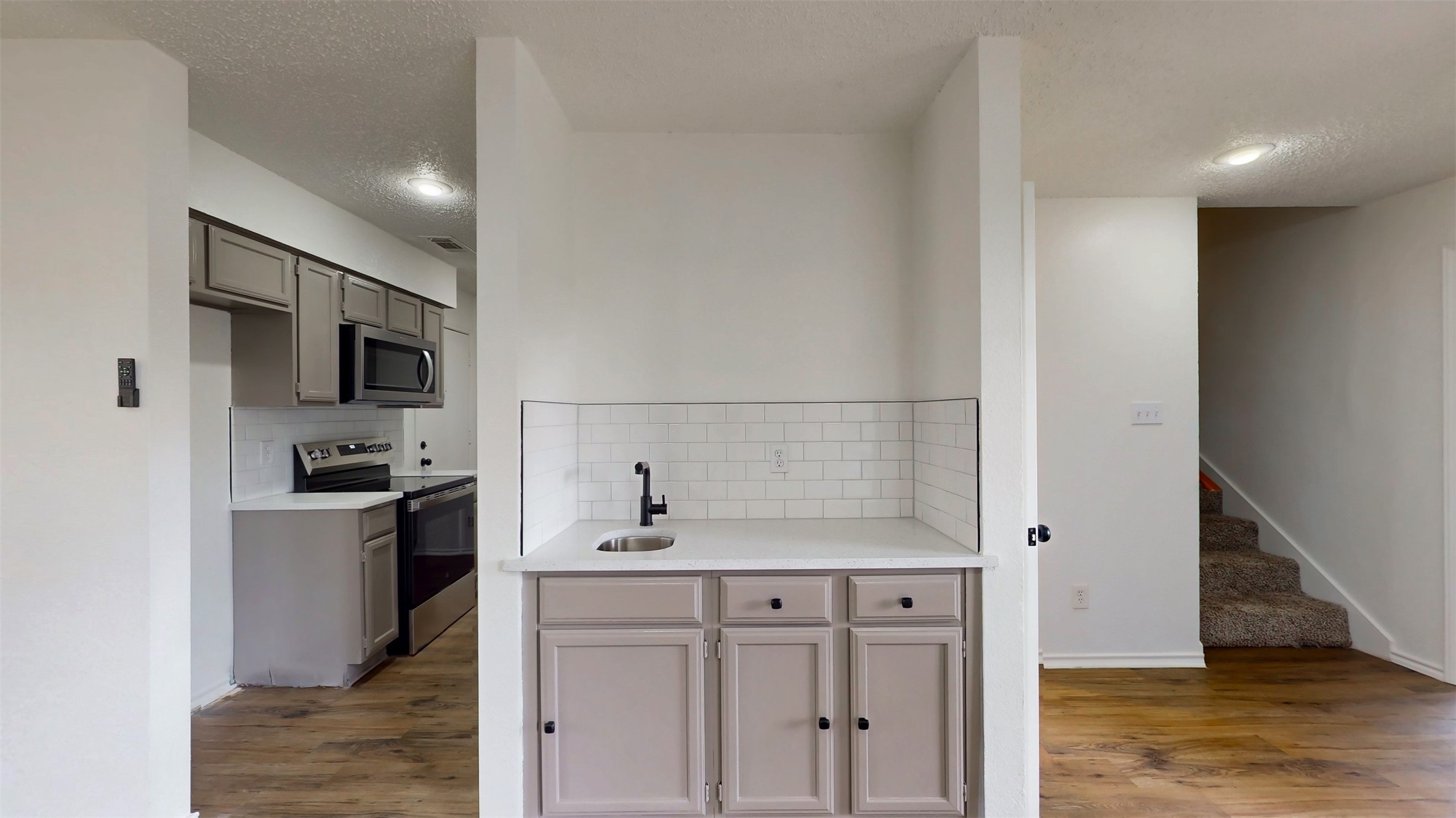 714 Bel Aire Crest Irving TX 75061