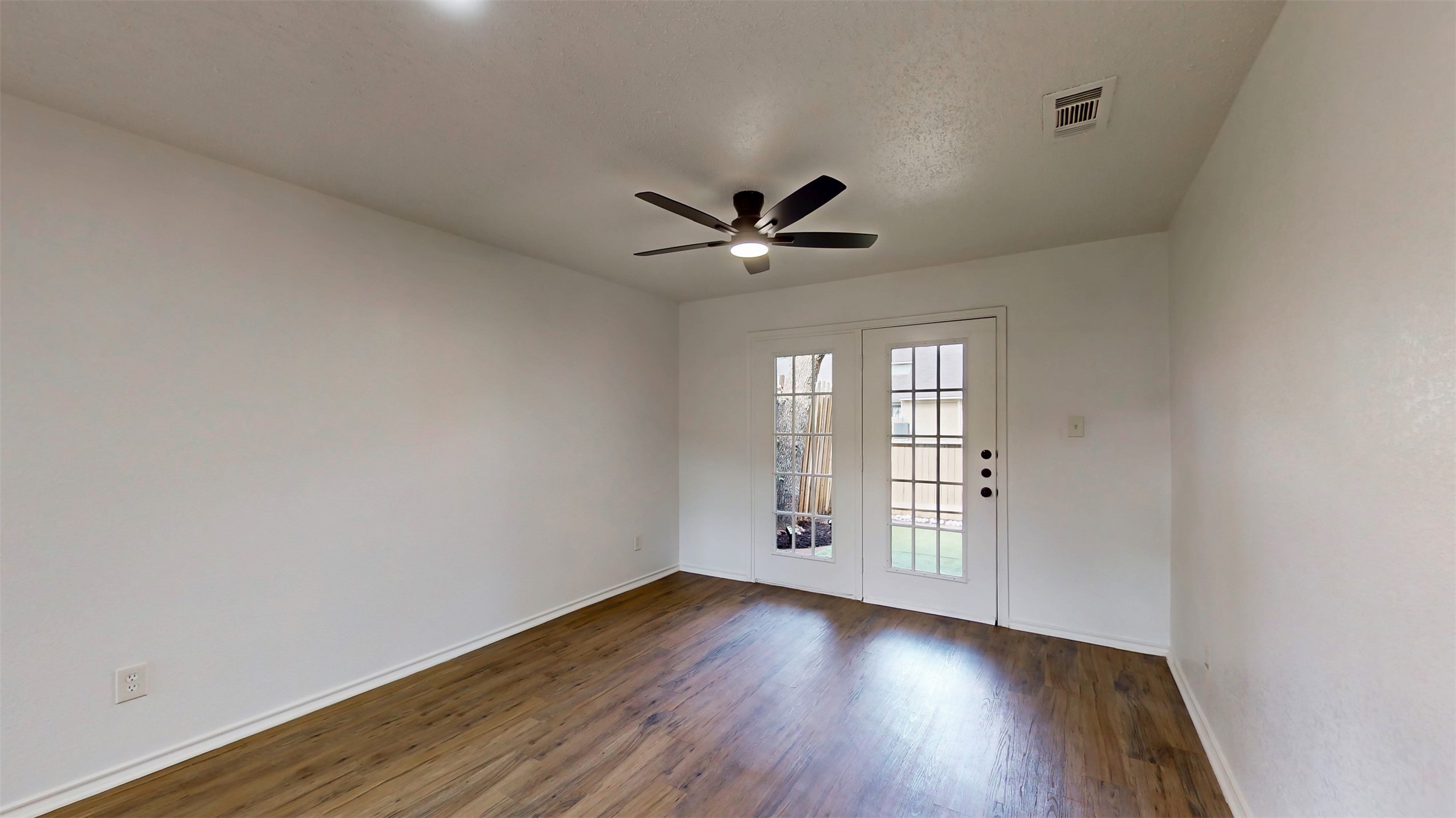 714 Bel Aire Crest Irving TX 75061