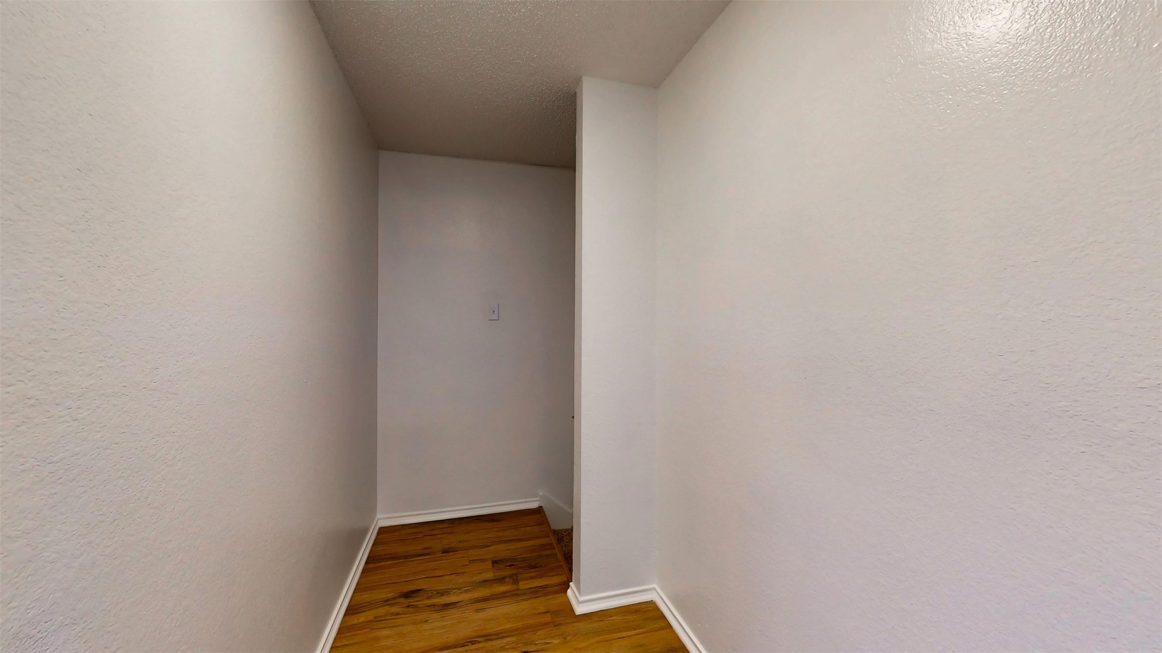 714 Bel Aire Crest Irving TX 75061