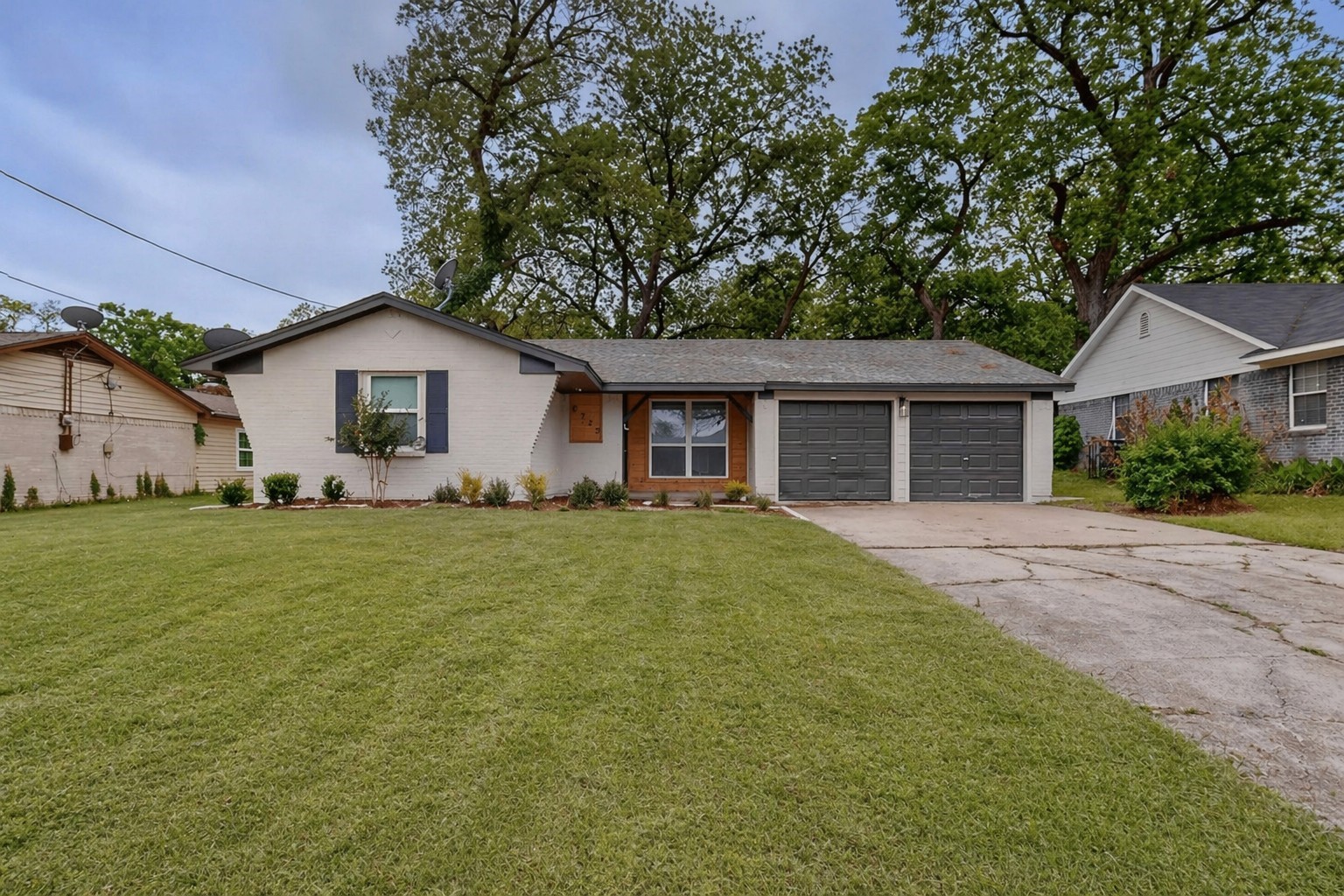 6323 Harmony Lane Dallas TX 75241