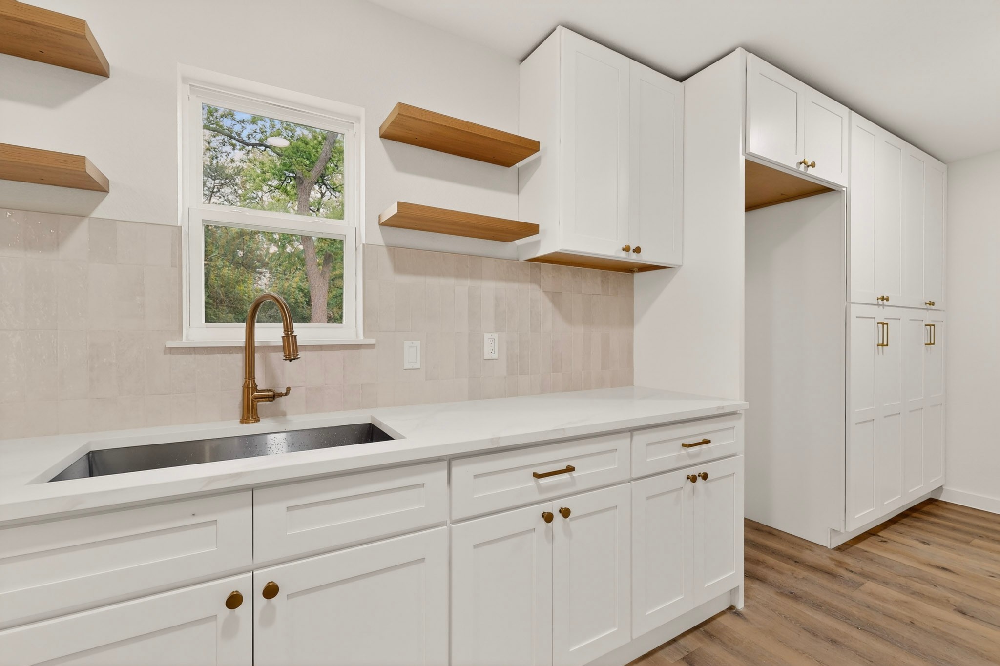 6323 Harmony Lane Dallas TX 75241