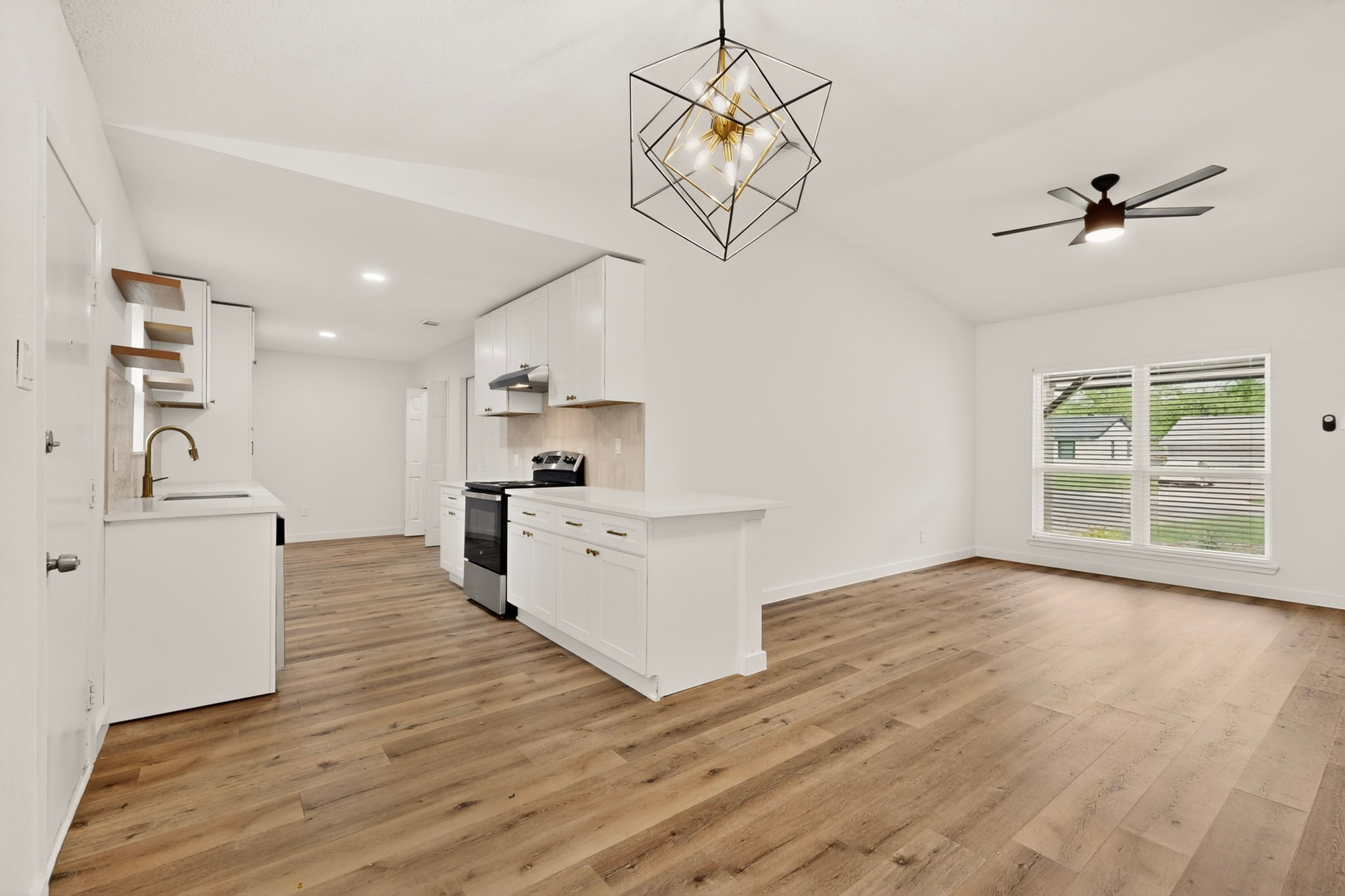 6323 Harmony Lane Dallas TX 75241