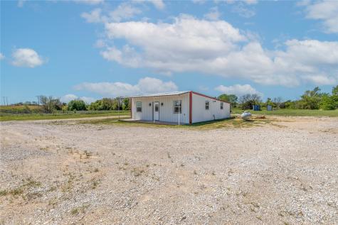 6819 Us Highway 287 South Access Road Bowie TX 76230