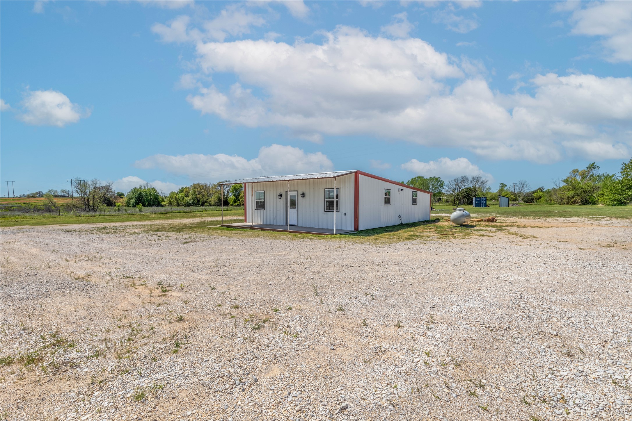6819 Us Highway 287 South Access Road Bowie TX 76230