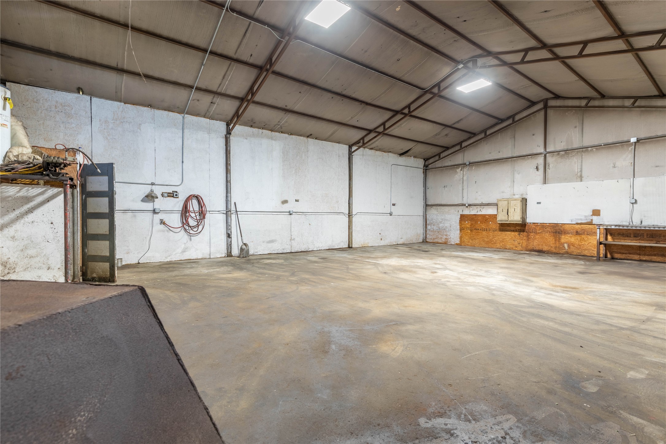 6819 Us Highway 287 South Access Road Bowie TX 76230