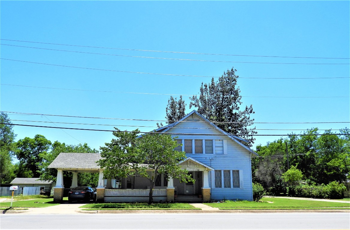 435 W Belknap Street Jacksboro TX 76458