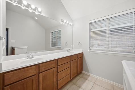1017 Kimbro Drive Forney TX 75126