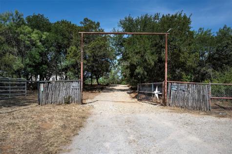 140 Woodland Trail Mineral Wells TX 76067