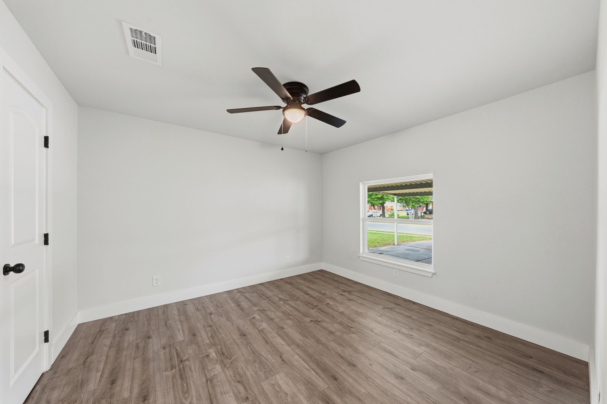 1831 Lee Street Mesquite TX 75149