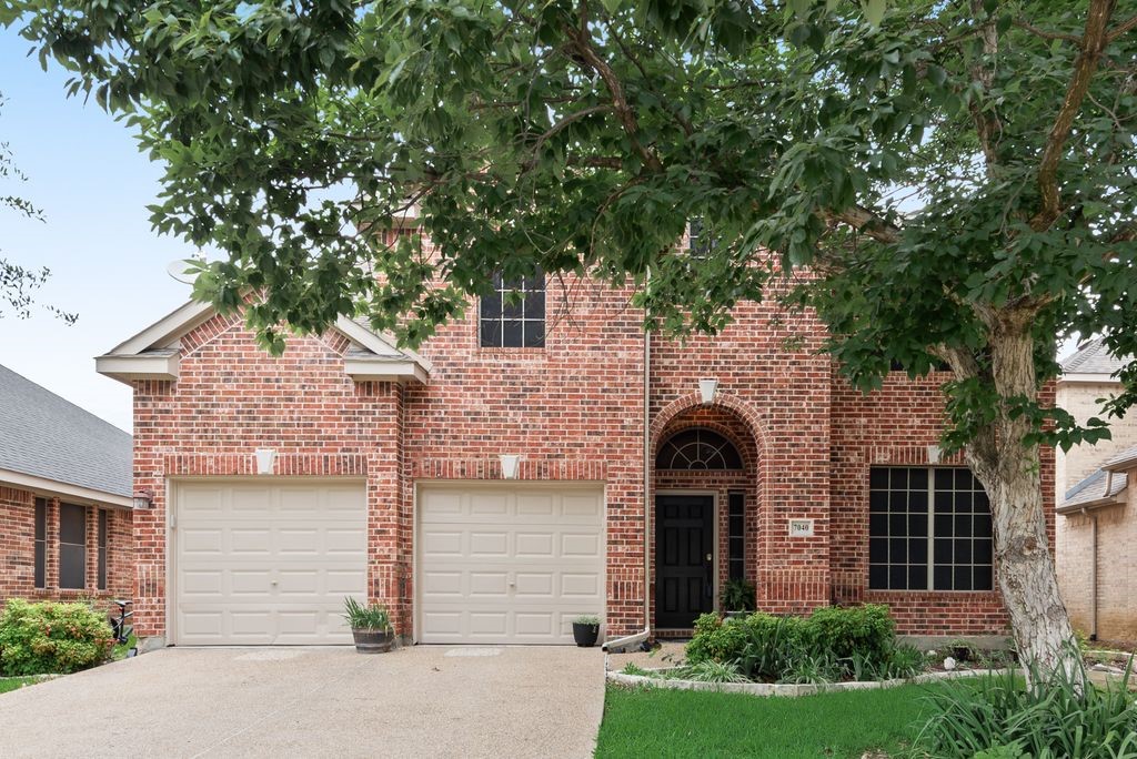 7040 Sea Star Drive Grand Prairie TX 75054