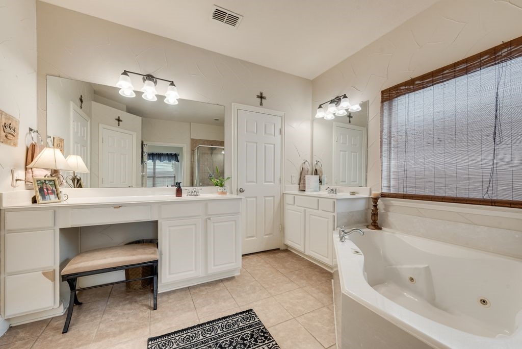 7040 Sea Star Drive Grand Prairie TX 75054