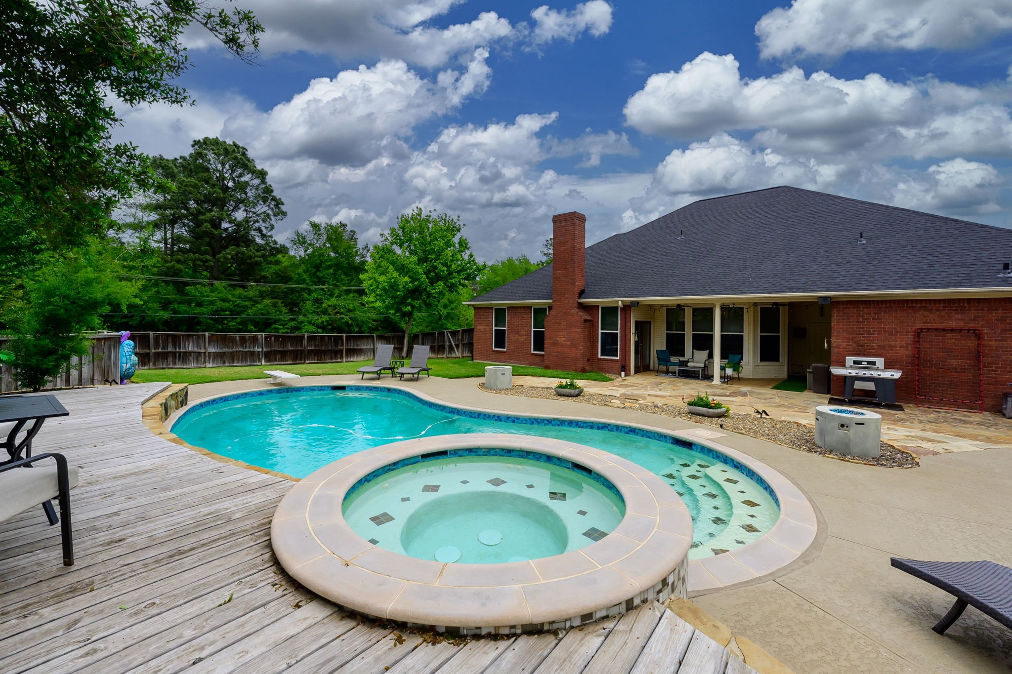 5701 Churchill Drive Tyler TX 75703