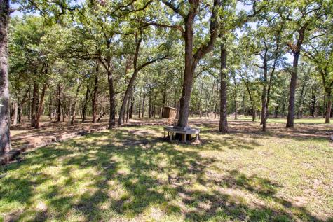 203 Eastern Valley Lane Whitesboro TX 76273