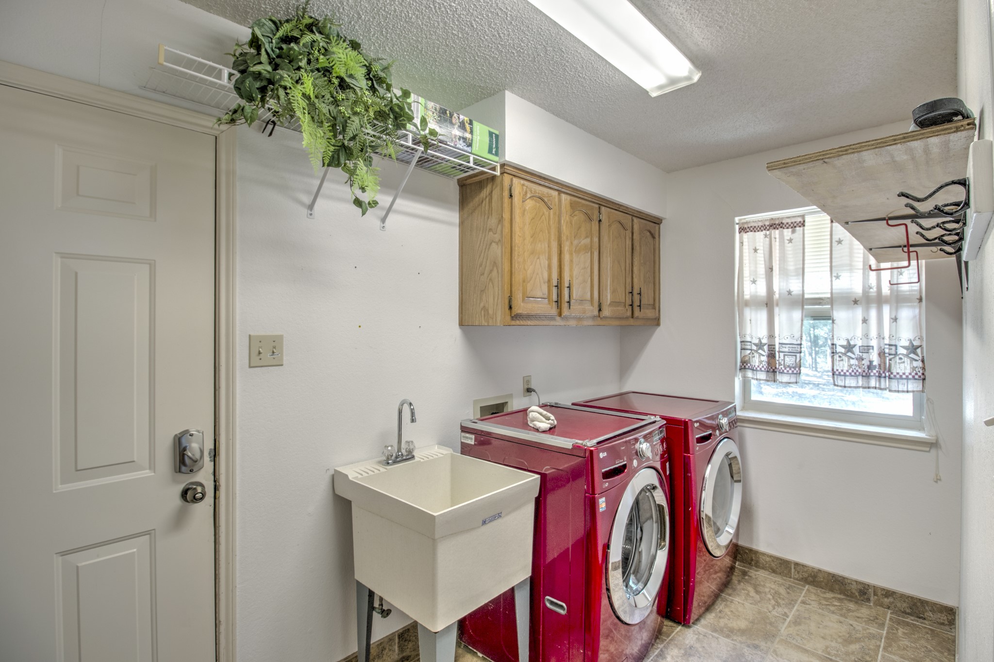 203 Eastern Valley Lane Whitesboro TX 76273