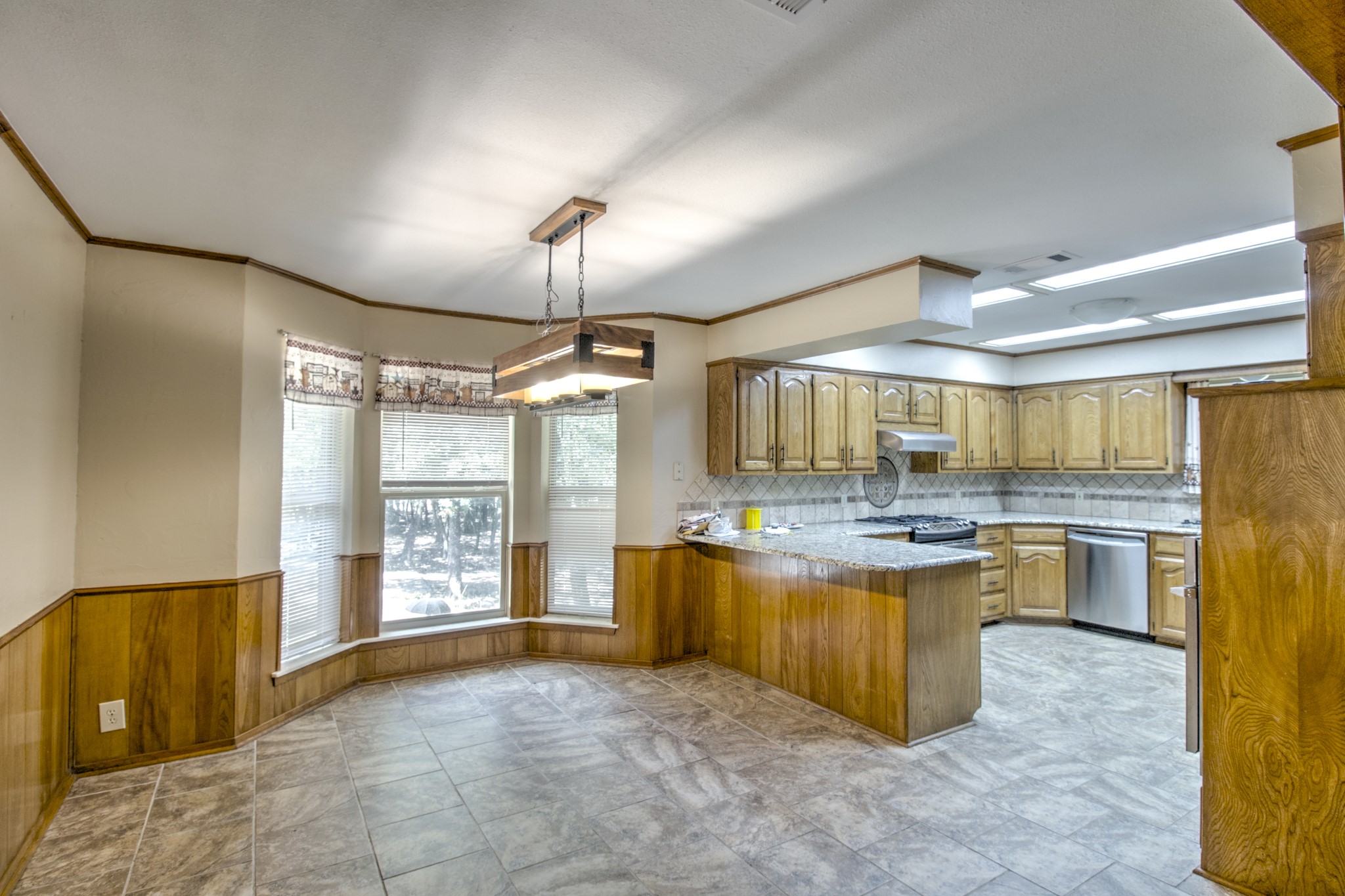 203 Eastern Valley Lane Whitesboro TX 76273