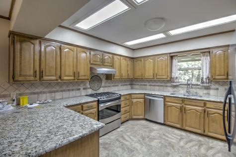 203 Eastern Valley Lane Whitesboro TX 76273
