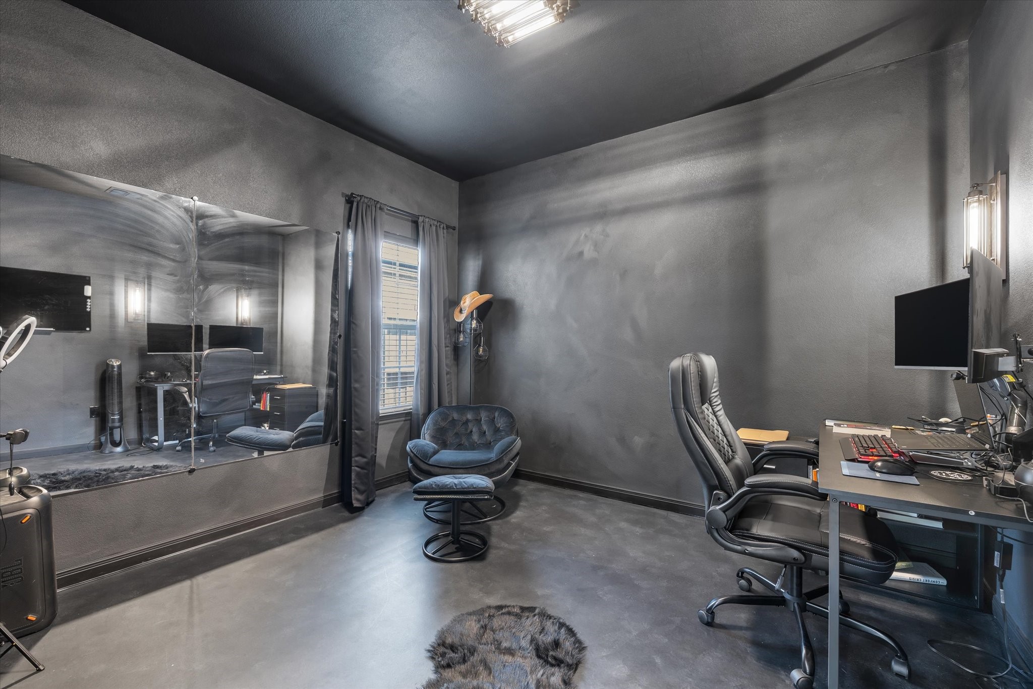 412 Travis Drive Mcgregor TX 76657