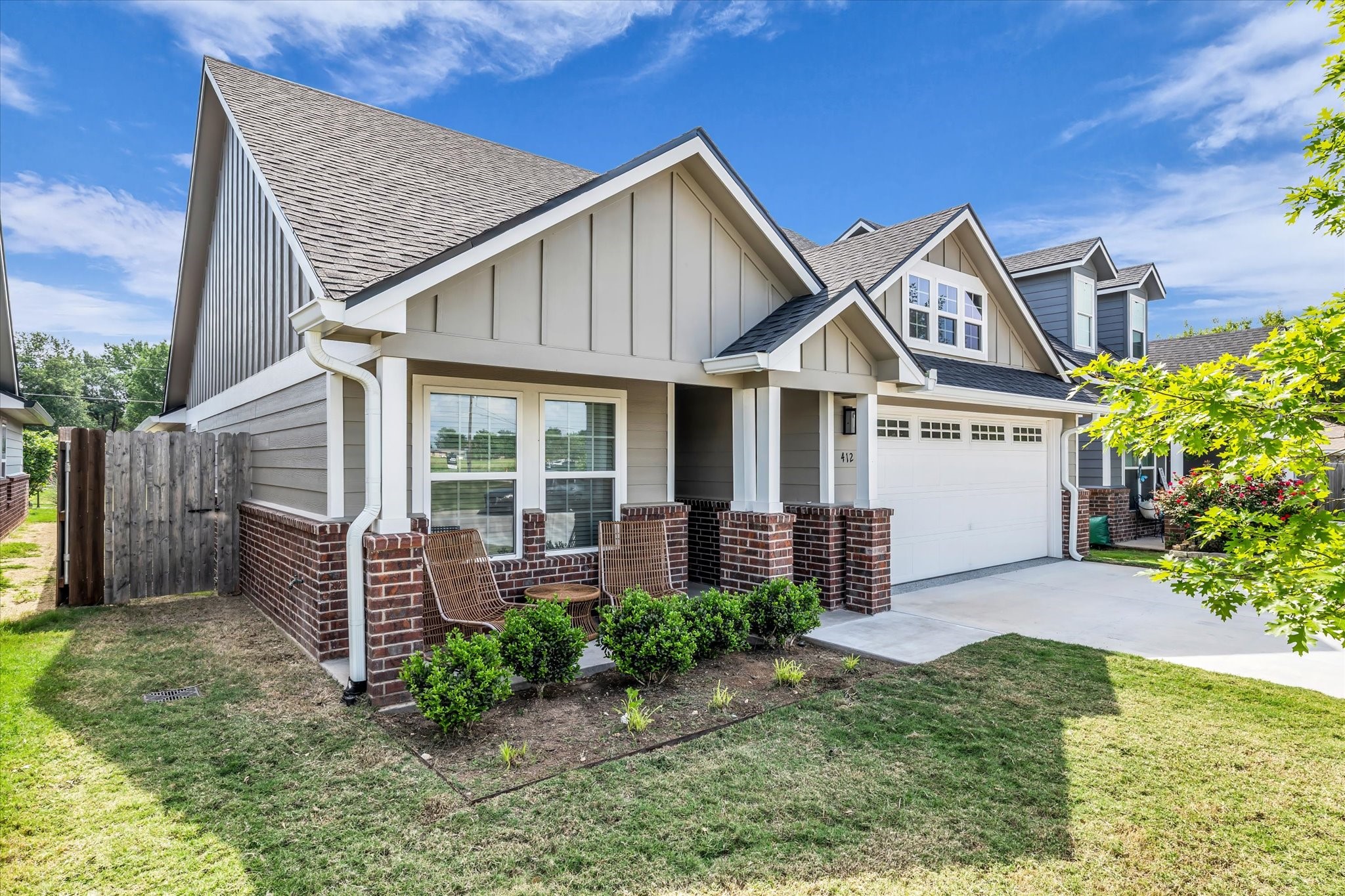 412 Travis Drive Mcgregor TX 76657