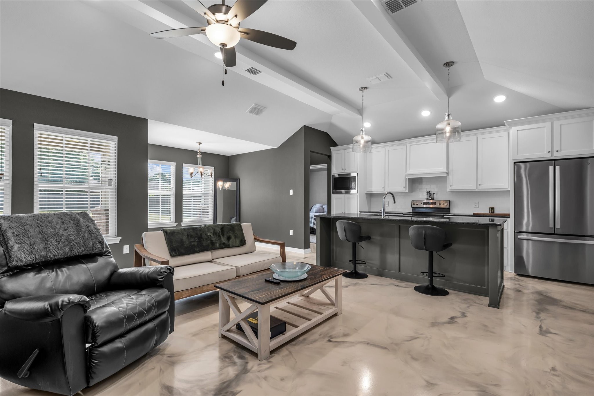 412 Travis Drive Mcgregor TX 76657