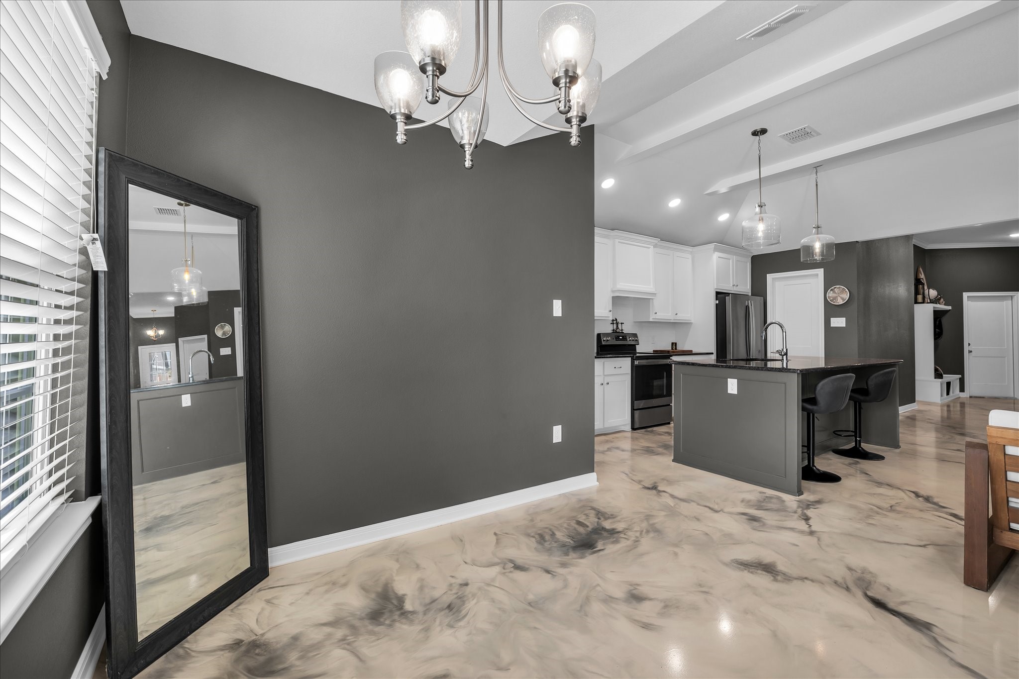 412 Travis Drive Mcgregor TX 76657