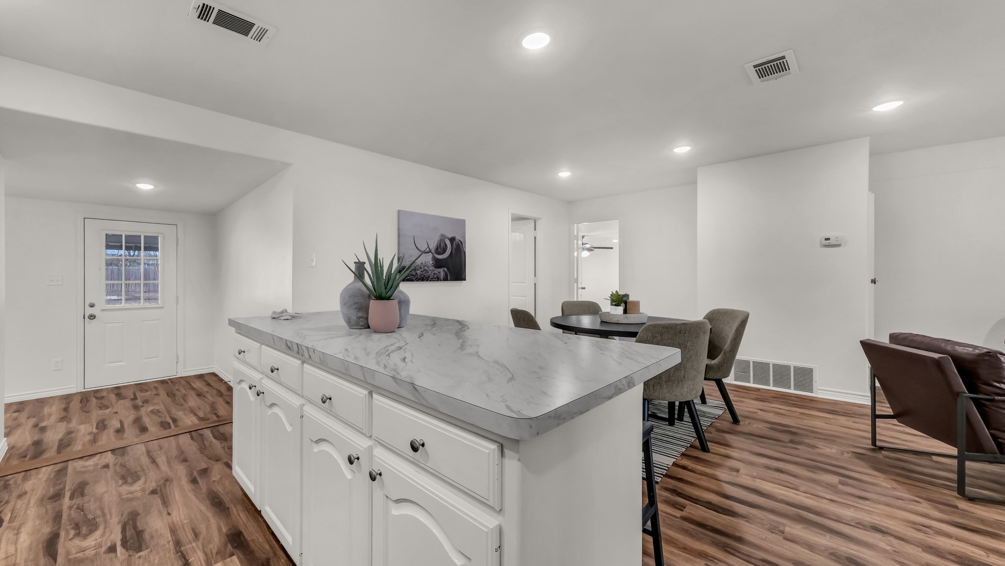 3521 Kenwood Avenue Fort Worth TX 76116