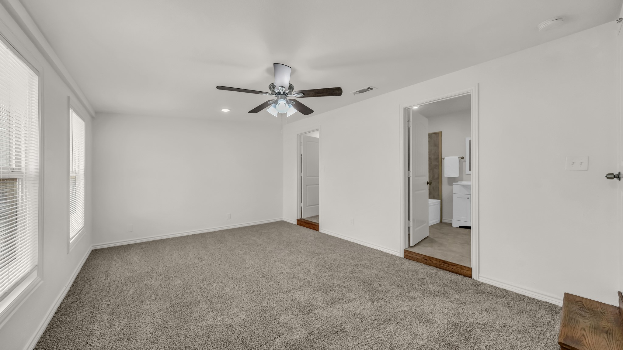 3521 Kenwood Avenue Fort Worth TX 76116