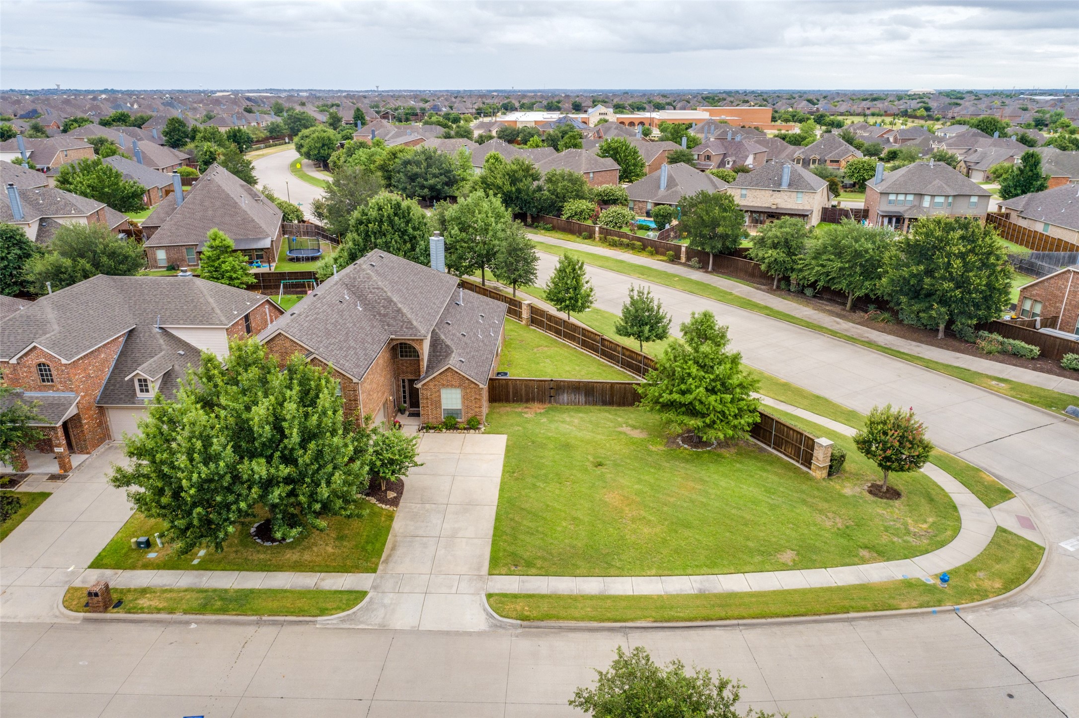 10500 Flat Creek Trail Mckinney TX 75072
