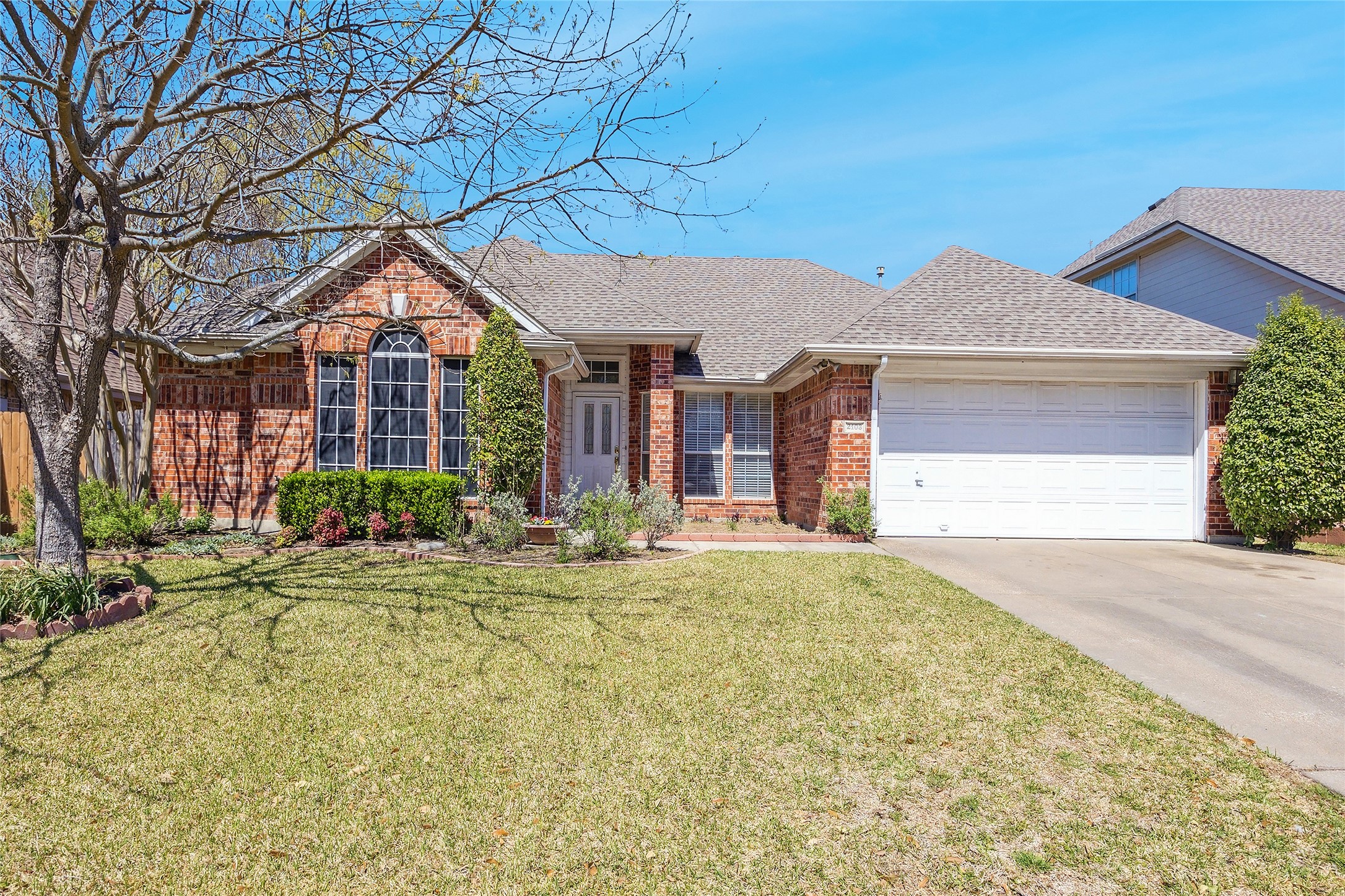2103 Ballycastle Drive Arlington TX 76017