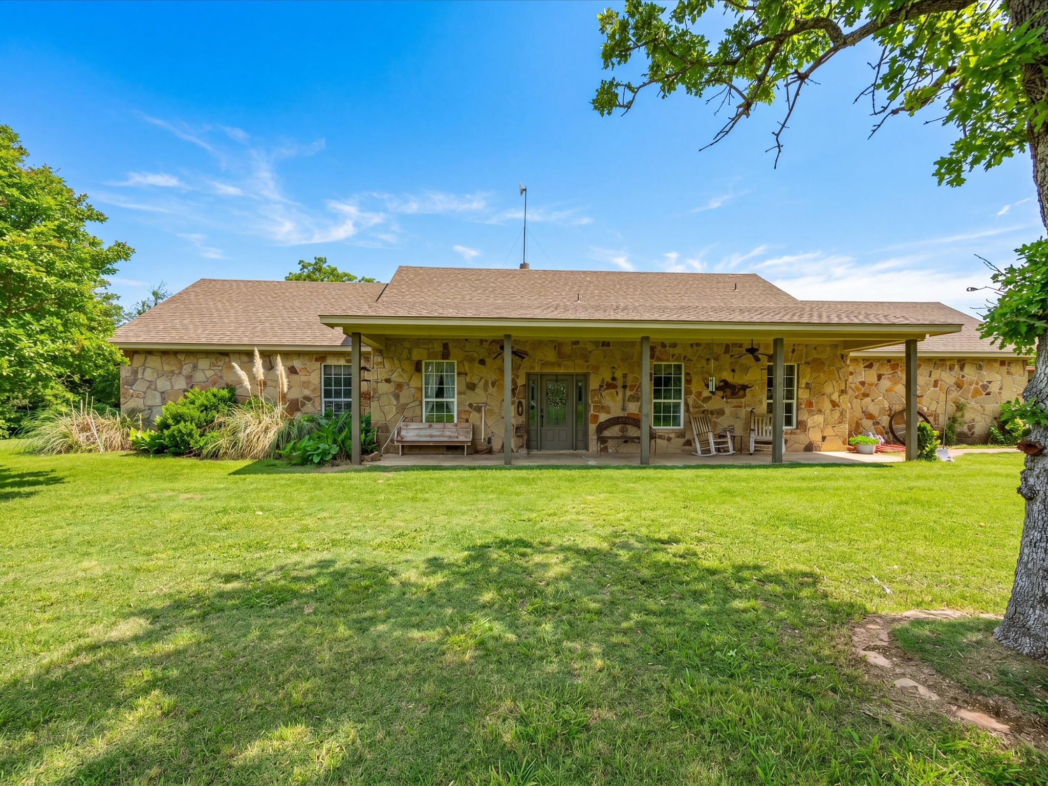 426 County Road 3435 Paradise TX 76073