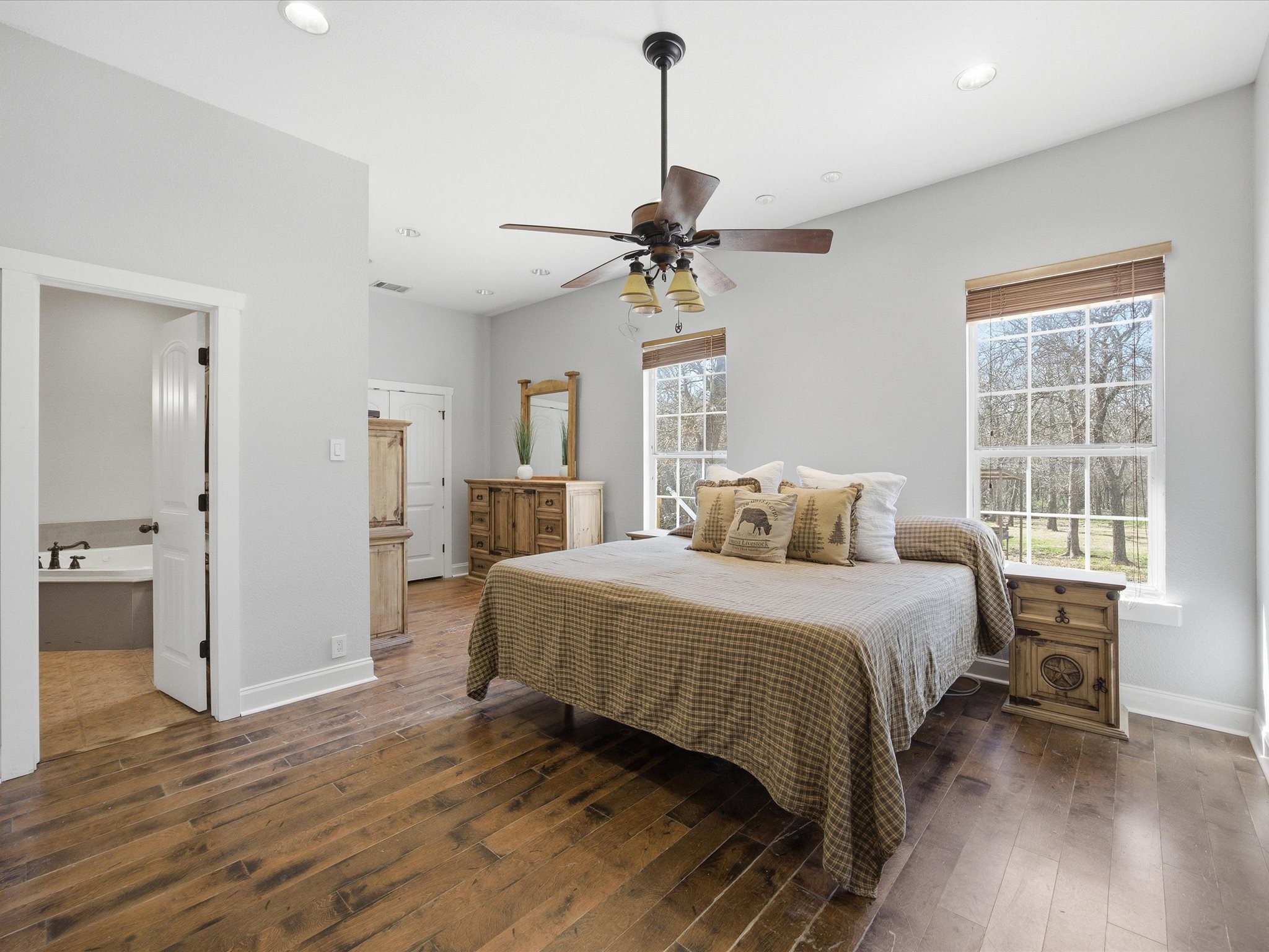 426 County Road 3435 Paradise TX 76073