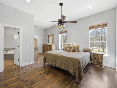 426 County Road 3435 Paradise TX 76073