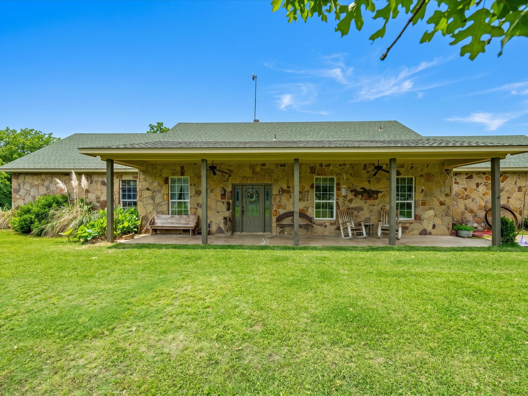 426 County Road 3435 Paradise TX 76073