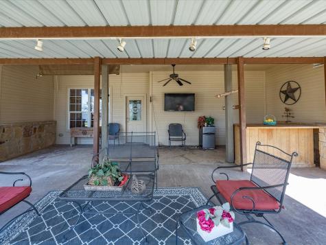 426 County Road 3435 Paradise TX 76073