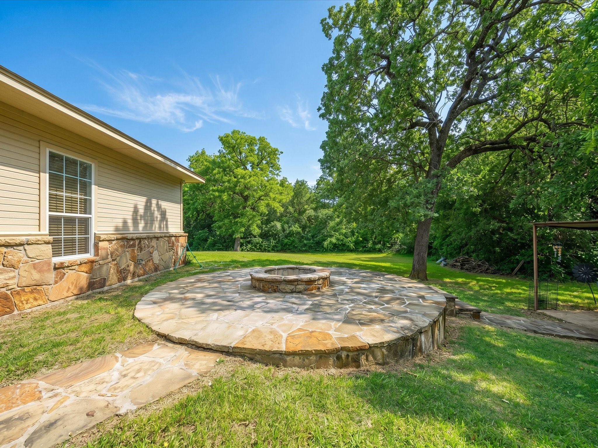 426 County Road 3435 Paradise TX 76073