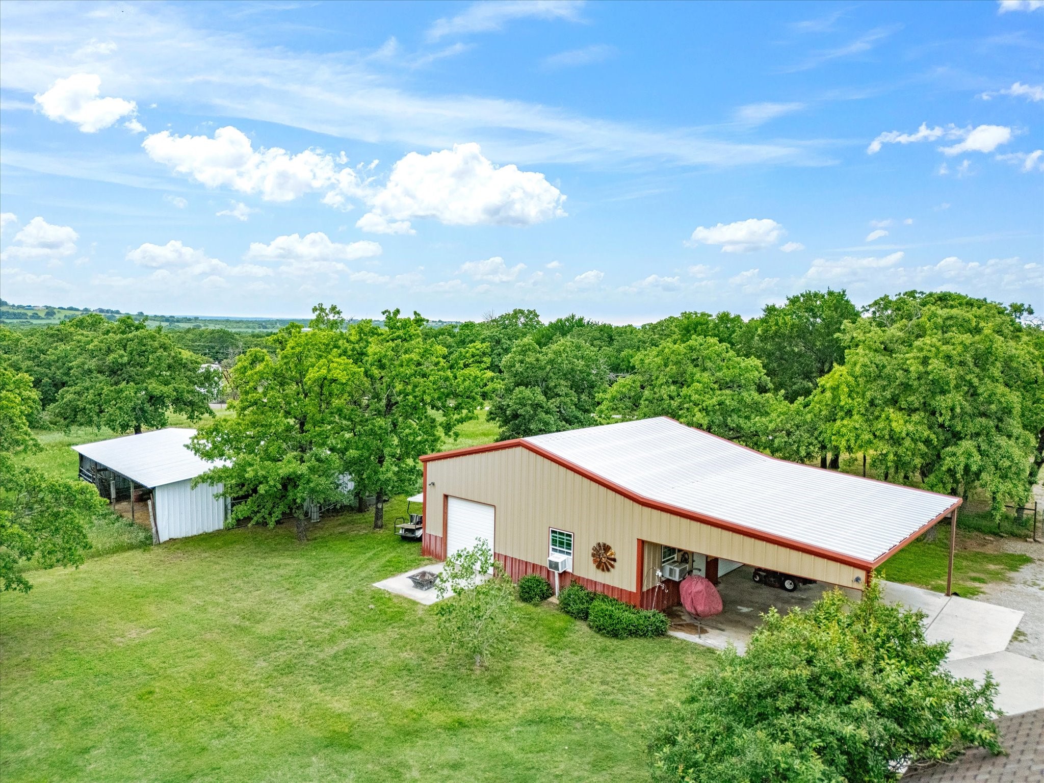 426 County Road 3435 Paradise TX 76073