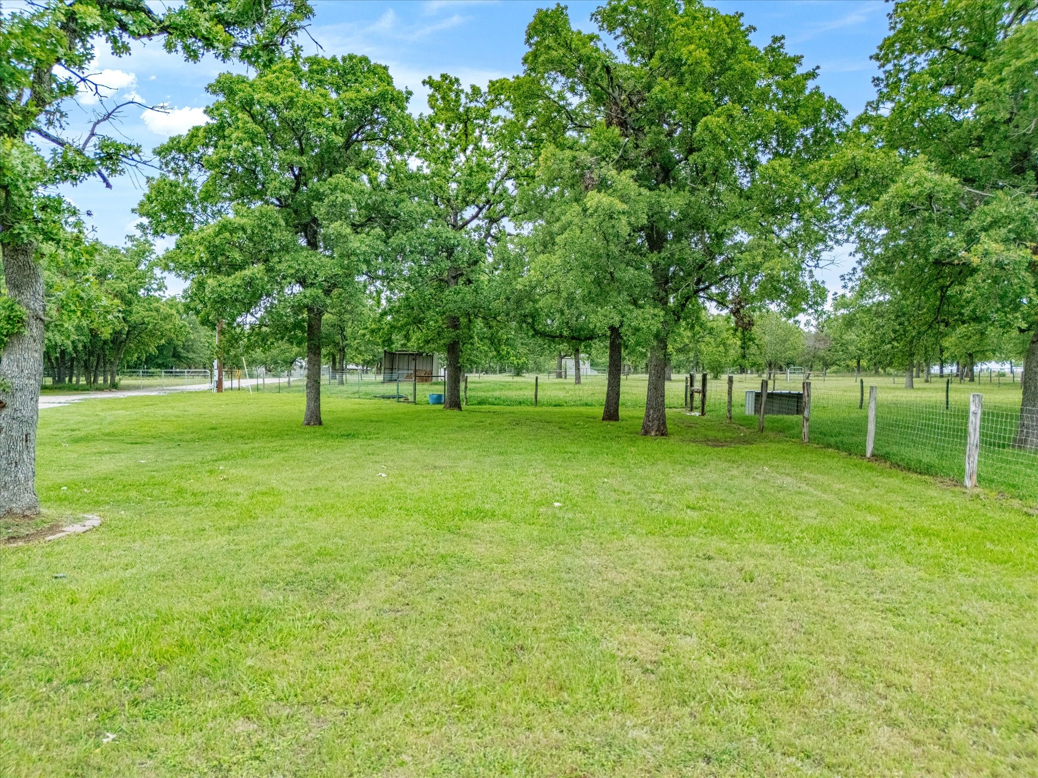 426 County Road 3435 Paradise TX 76073