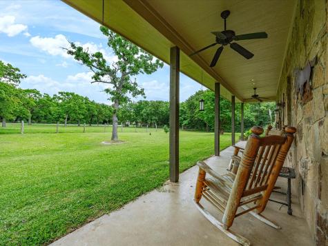 426 County Road 3435 Paradise TX 76073