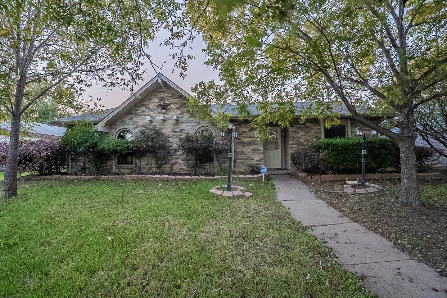 5118 Aberdean Trail Grand Prairie TX 75052